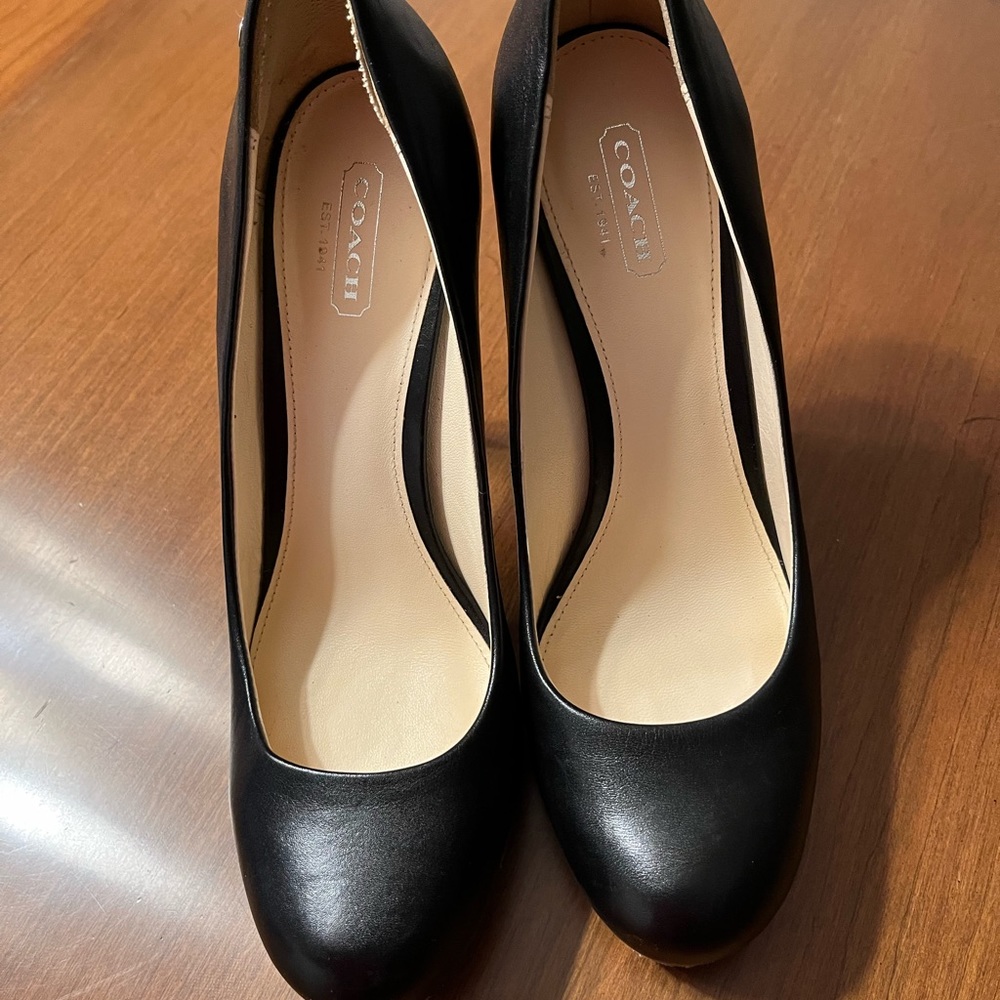 Coach Black Leather Platform Pumps with Tan Accent - Picture 5 of 6